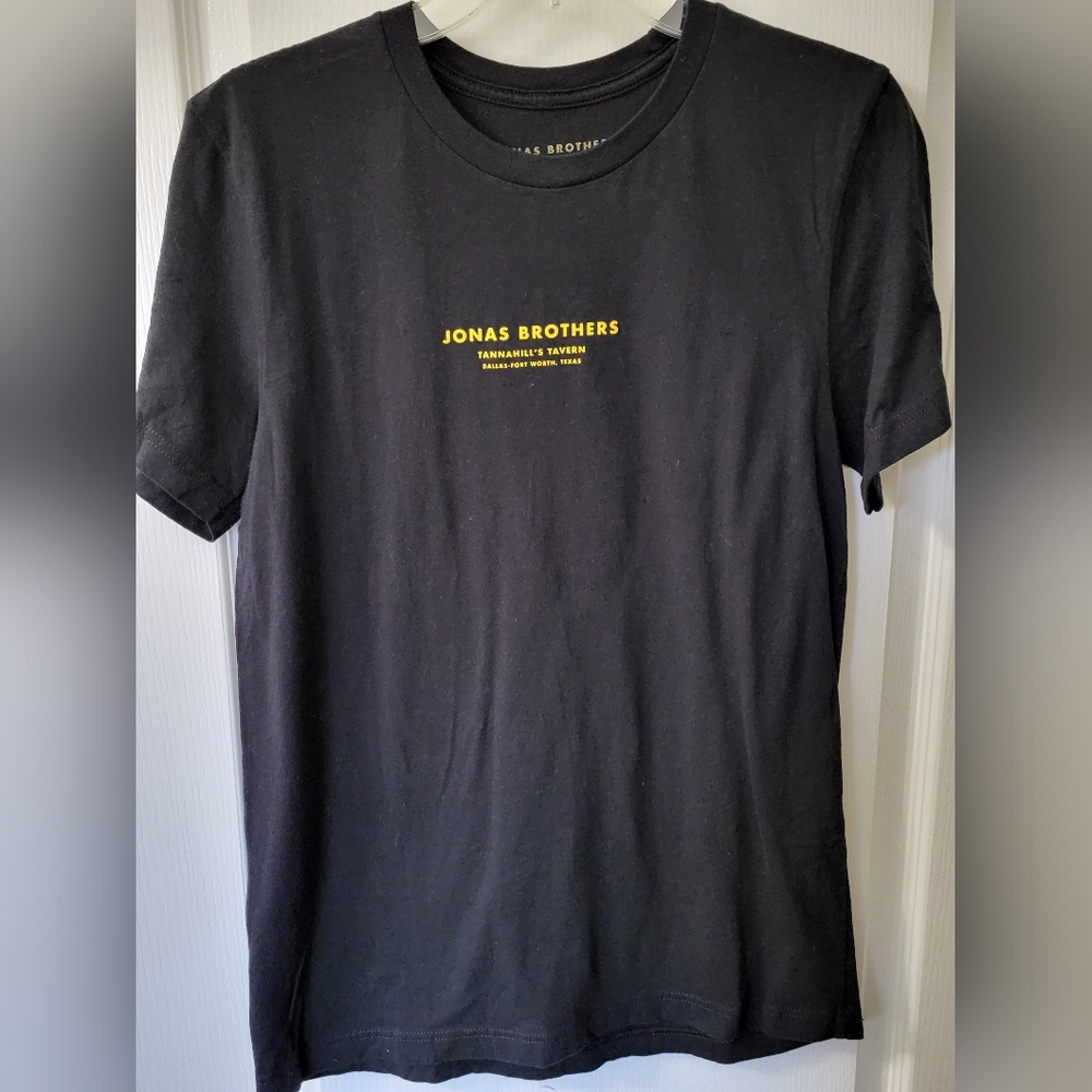 Jonas Brothers Tannahill's Tavern T-shirt Dallas-Fort Worth Sz Medium
